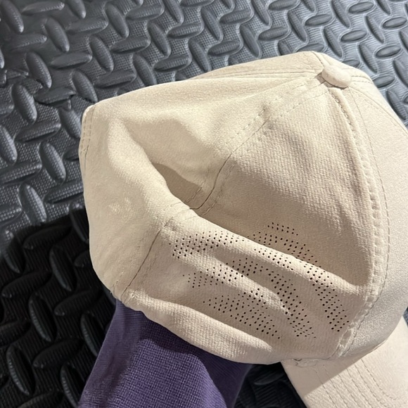 Adam's hat - Picture 2 of 4